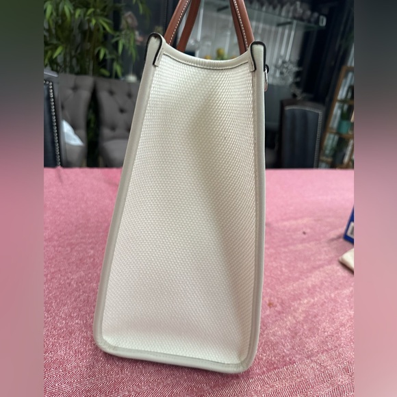NWT Gucci Canvas Interlocking GG White Tote - Picture 6 of 13